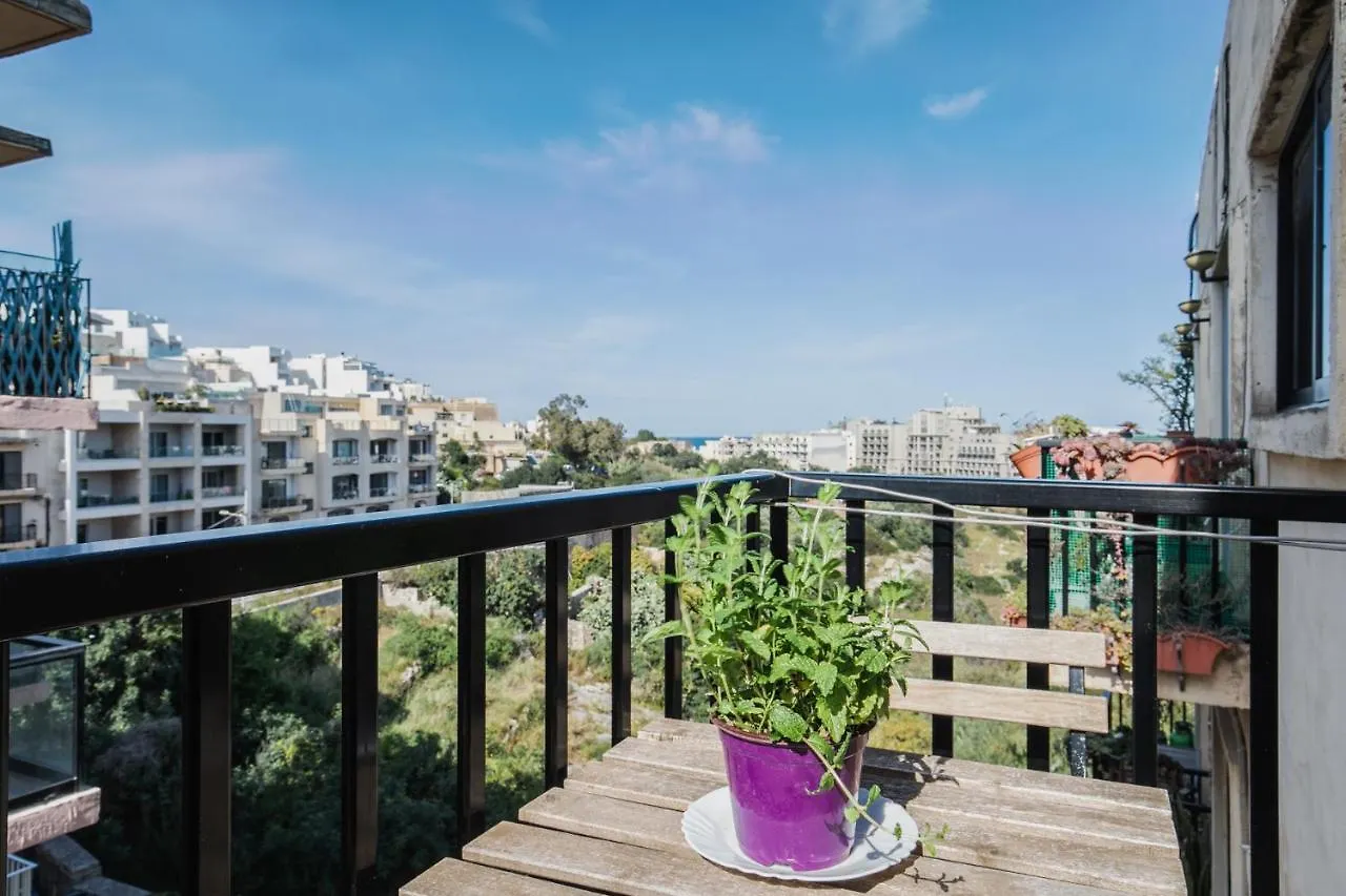 Stylish 3 Bedroom Apartment - St. Julians - 5 Mins From Balluta Bay Saint Julian's