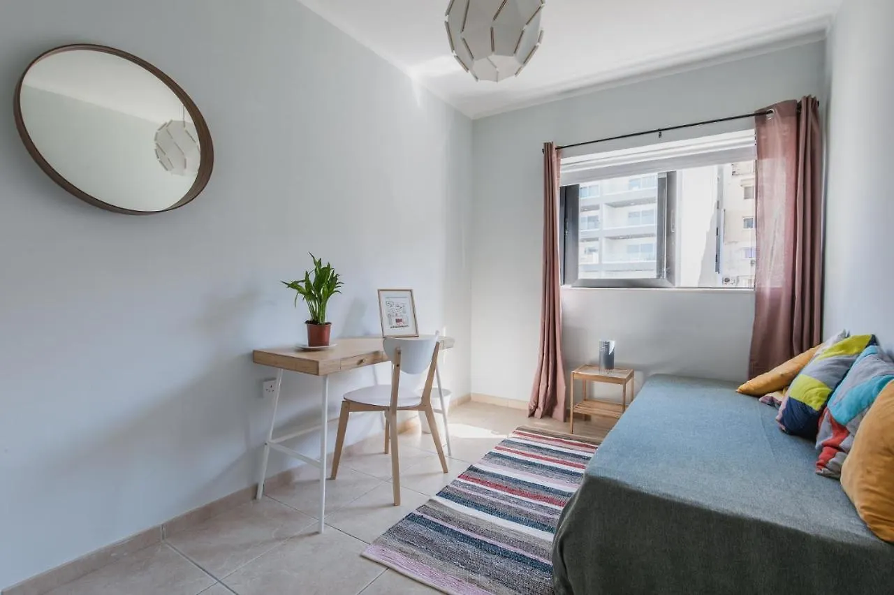 Stylish 3 Bedroom Apartment - St. Julians - 5 Mins From Balluta Bay Saint Julian's Malta